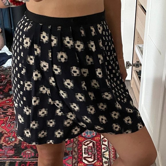 Joie skirt - Picture 1 of 5